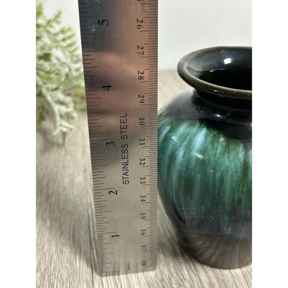 Vintage Blue Mountain Pottery Vase Teal Drip Glaze Canada MCM 4” High - Picture 7 of 7